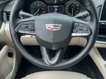 2021 Cadillac CT4 с пробегом 52 000 км