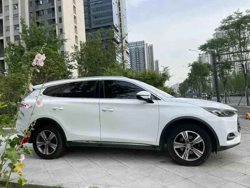 2019 BYD Tang с пробегом 90 000 км