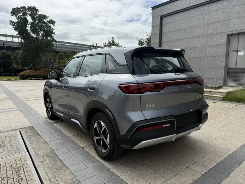 2025 BYD Yuan Up с пробегом 8 000 км