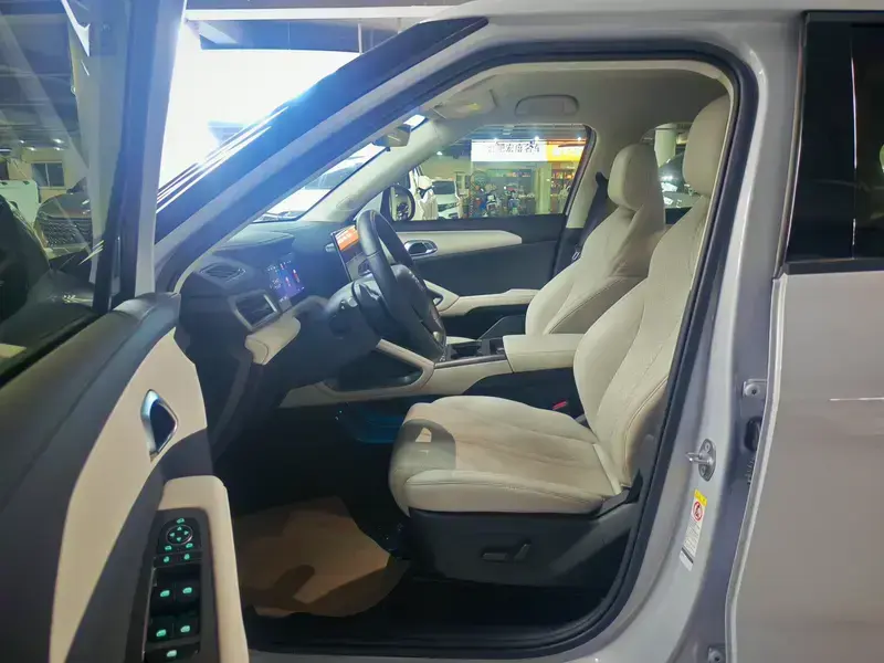 2025 BYD Yuan Up с пробегом 6 600 км