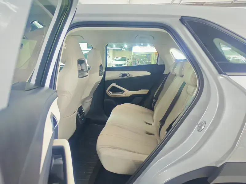 2025 BYD Yuan Up с пробегом 6 600 км
