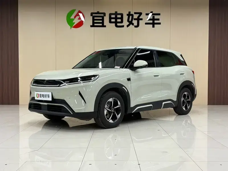 2025 BYD Yuan Up с пробегом 6 000 км