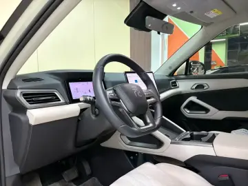 2025 BYD Yuan Up с пробегом 6 000 км