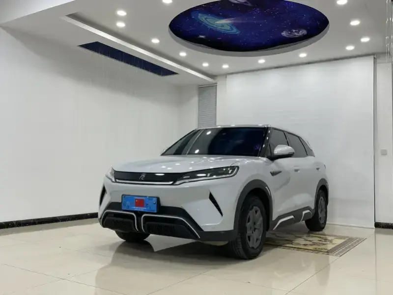 2025 BYD Yuan Up с пробегом 16 000 км