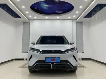 2025 BYD Yuan Up с пробегом 16 000 км