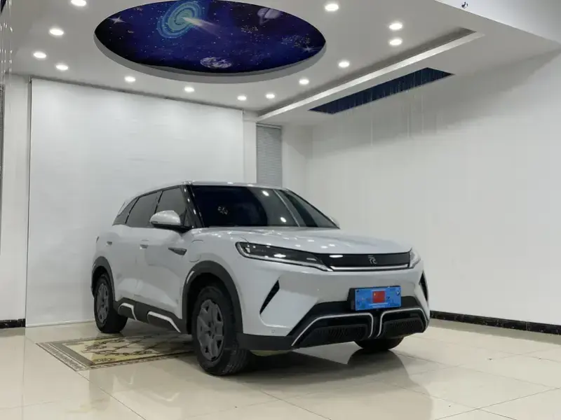 2025 BYD Yuan Up с пробегом 16 000 км
