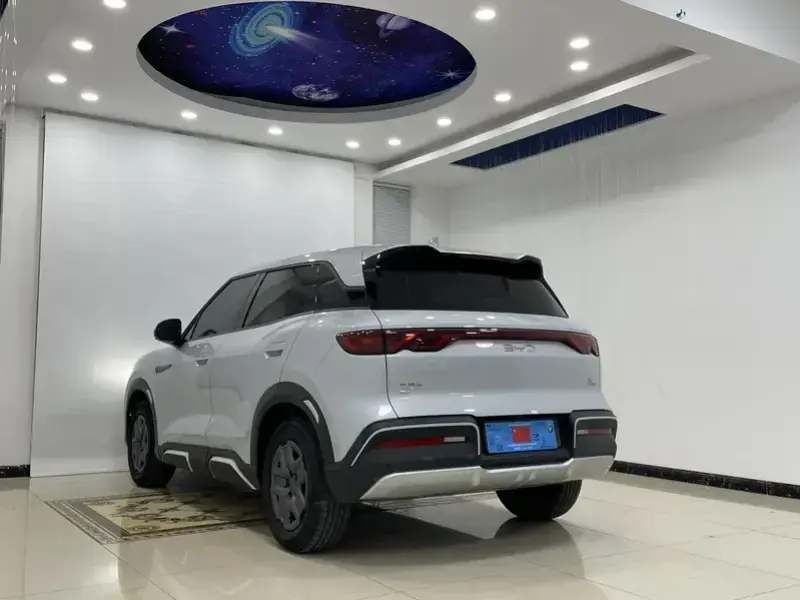 2025 BYD Yuan Up с пробегом 16 000 км