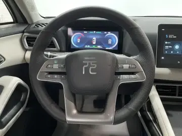 2025 BYD Yuan Up с пробегом 16 000 км