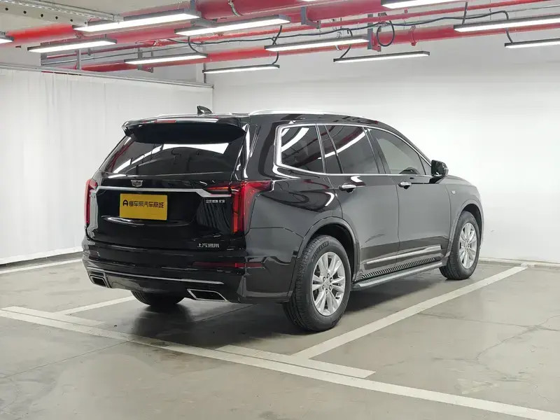 2021 Cadillac XT6 с пробегом 39 000 км