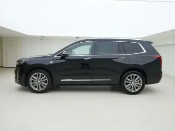 2022 Cadillac XT6 с пробегом 72 000 км