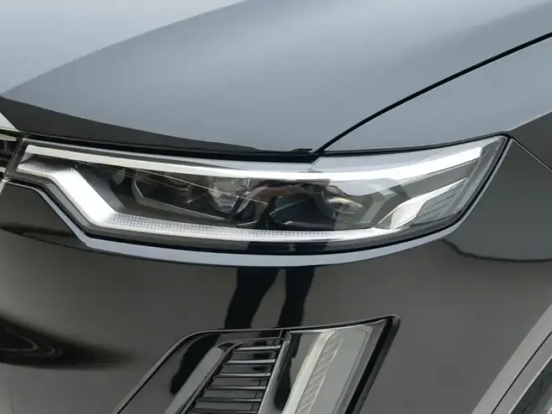 2022 Cadillac XT6 с пробегом 72 000 км