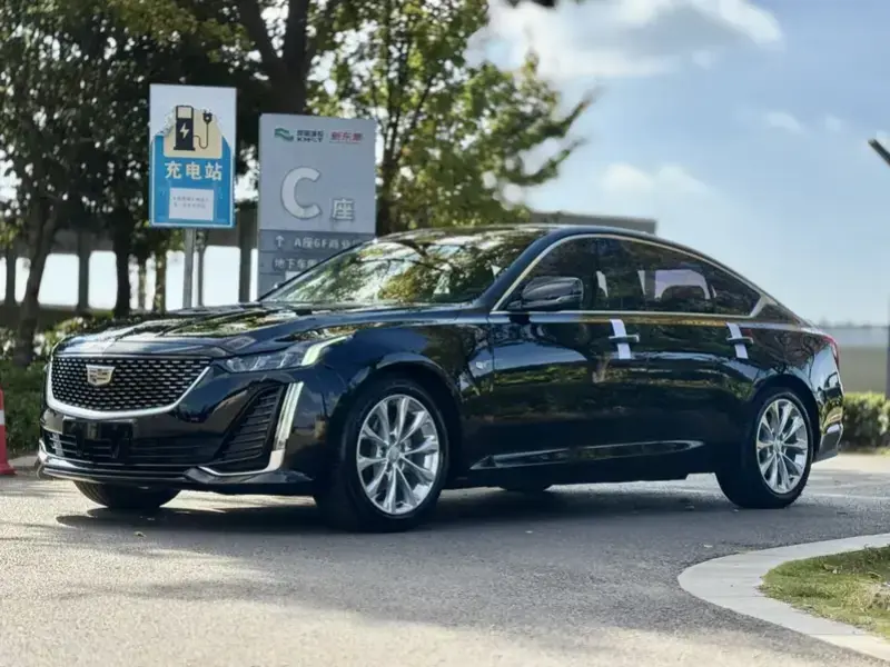2020 Cadillac CT5 с пробегом 61 000 км