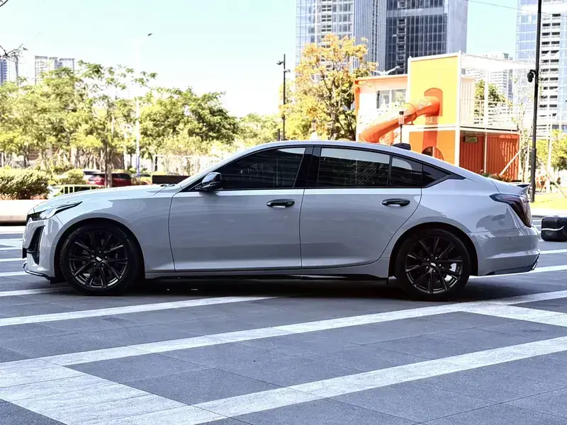 2020 Cadillac CT5 с пробегом 57 000 км