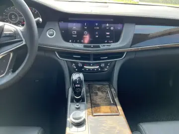 2022 Cadillac CT6 с пробегом 56 000 км