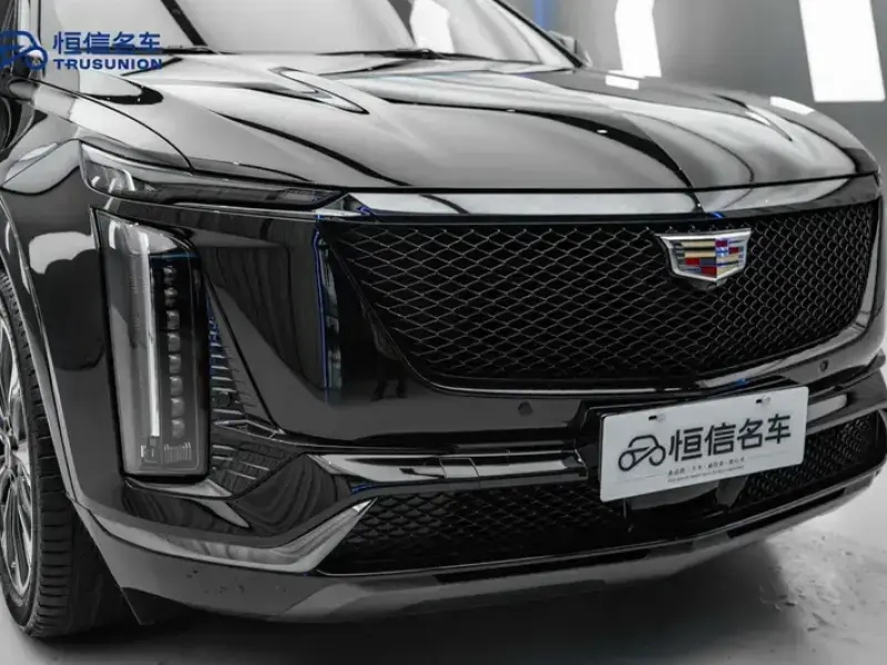 2025 Cadillac XT5 с пробегом 28 700 км