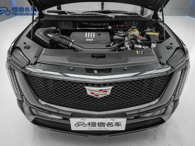 2025 Cadillac XT5 с пробегом 28 700 км