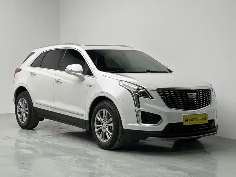 2022 Cadillac XT5 с пробегом 72 400 км