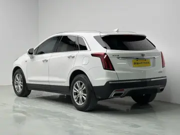 2022 Cadillac XT5 с пробегом 72 400 км