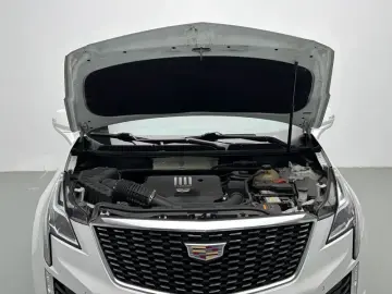 2022 Cadillac XT5 с пробегом 72 400 км