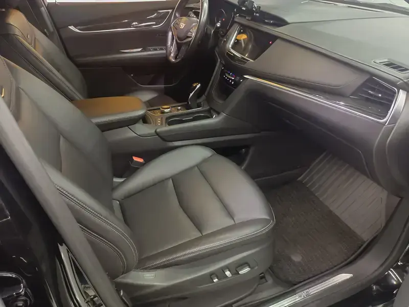 2021 Cadillac XT5 с пробегом 64 800 км