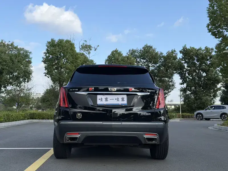 2021 Cadillac XT5 с пробегом 69 000 км