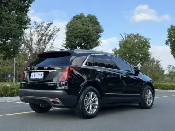 2021 Cadillac XT5 с пробегом 69 000 км