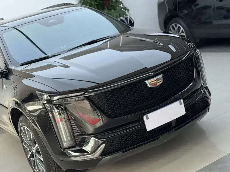 2026 Cadillac XT5 с пробегом 6 000 км
