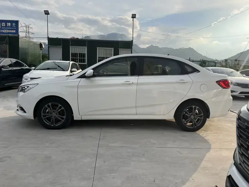2019 Changan Eado DT с пробегом 63 000 км