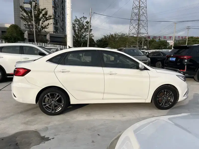 2019 Changan Eado DT с пробегом 63 000 км