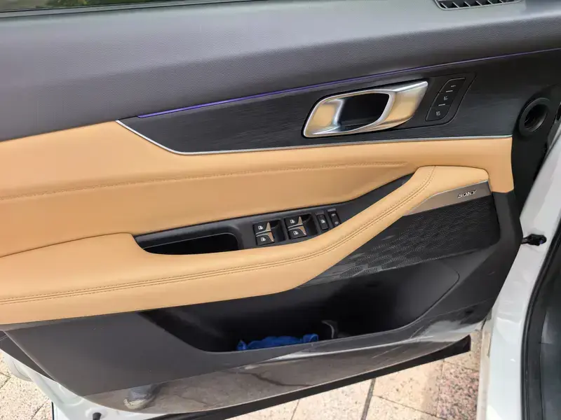 2021 Changan UNI-K с пробегом 30 300 км