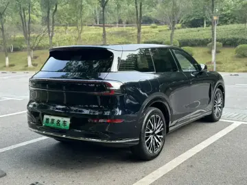 2025 Changan Qiyuan Q07 с пробегом 15 800 км
