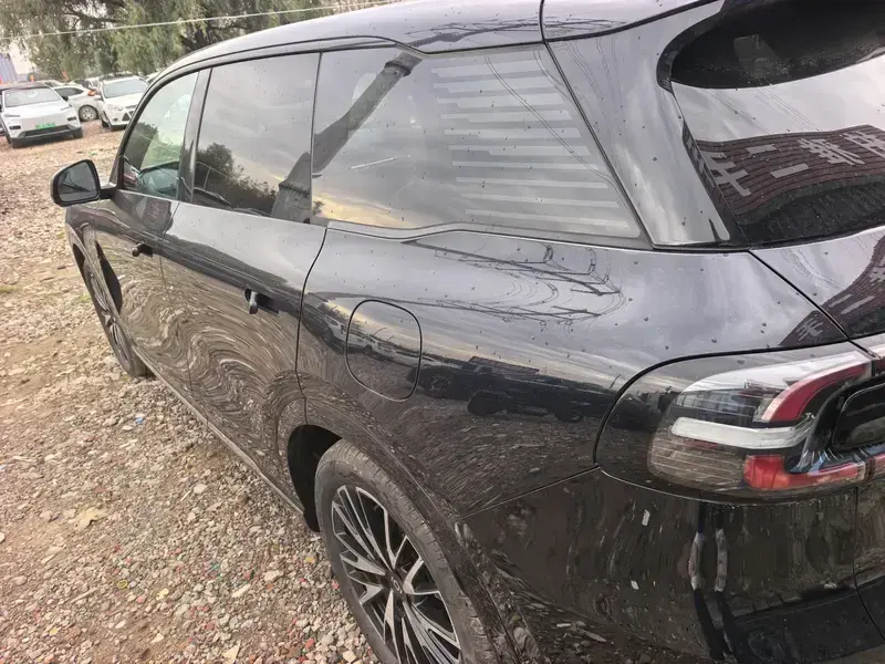 2025 Changan Qiyuan Q07 с пробегом 800 км