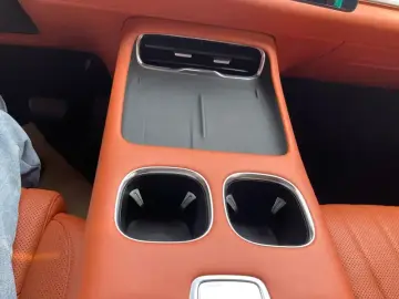 2025 Changan Qiyuan Q07 с пробегом 23 000 км