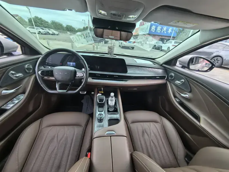 2023 Chery Arrizo 8 с пробегом 16 000 км