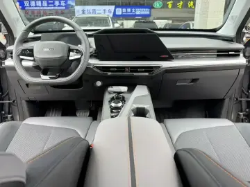 2023 Oshan Z6 с пробегом 20 000 км