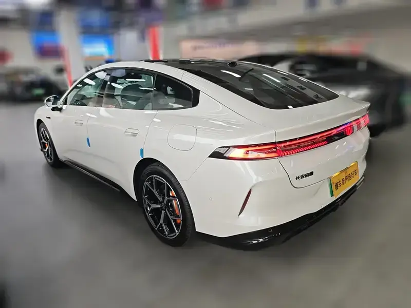 2026 Changan Qiyuan A06 с пробегом 7 700 км