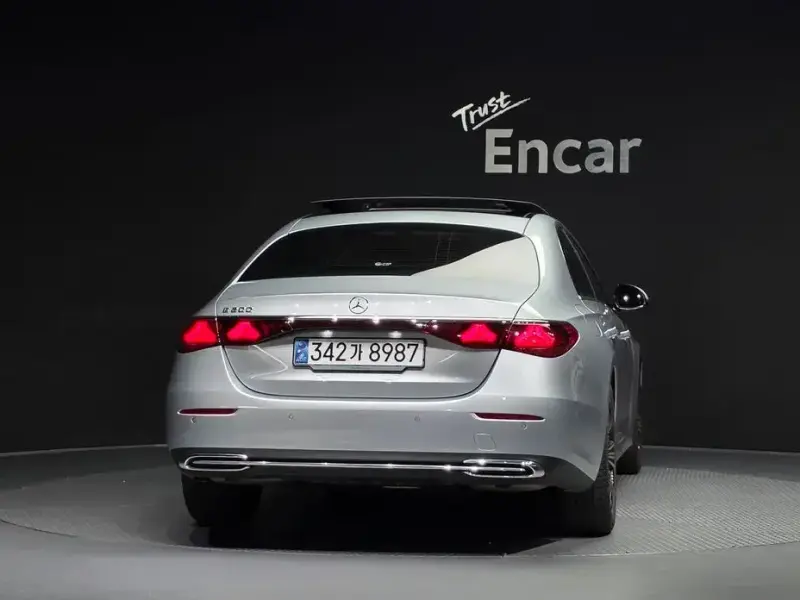 2024 Mercedes-Benz E-Класс с пробегом 15 533 км