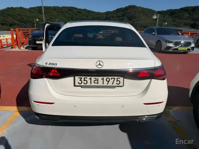 2025 Mercedes-Benz E-Класс с пробегом 6 268 км