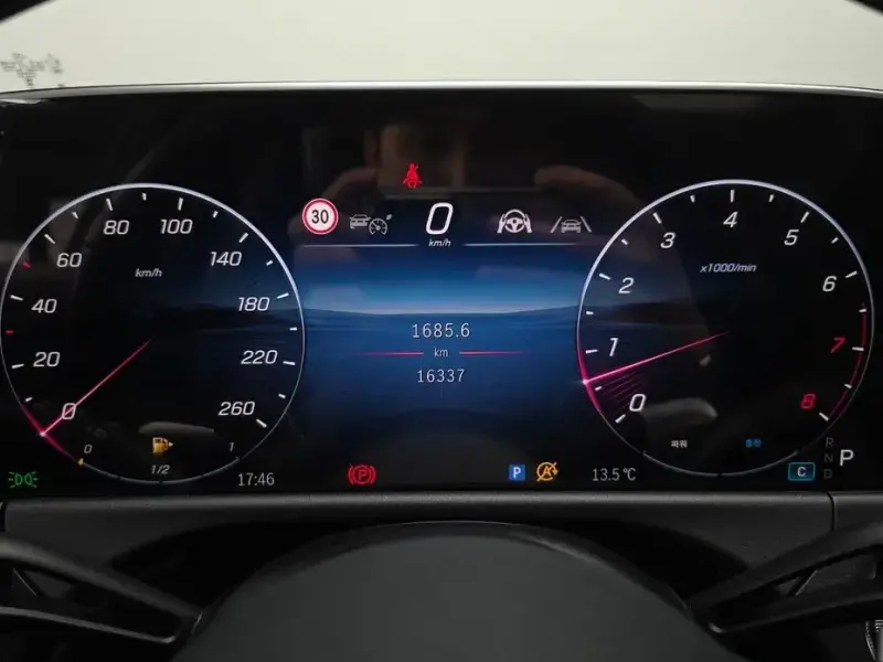2024 Mercedes-Benz E-Класс с пробегом 16 337 км
