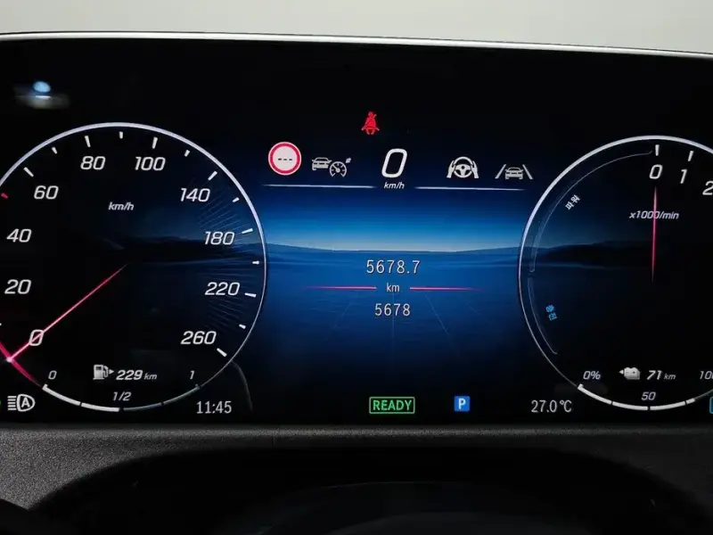 2025 Mercedes-Benz E-Класс с пробегом 5 678 км