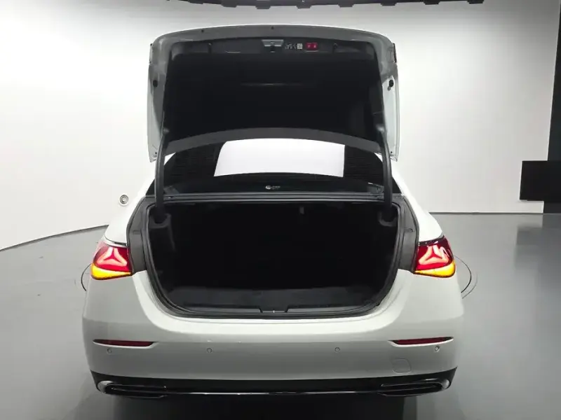 2024 Mercedes-Benz E-Класс с пробегом 16 337 км