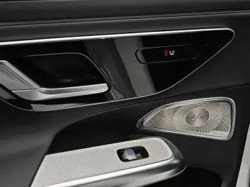 2025 Mercedes-Benz E-Класс с пробегом 5 678 км