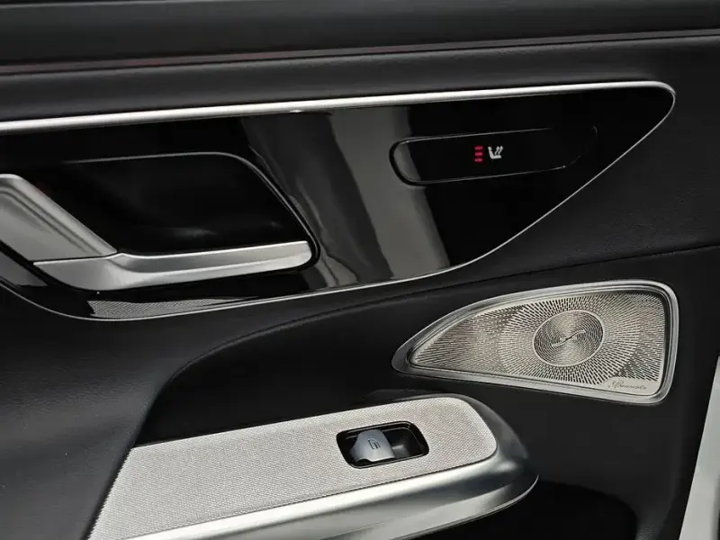 2025 Mercedes-Benz E-Класс с пробегом 5 678 км