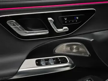 2025 Mercedes-Benz E-Класс с пробегом 5 678 км
