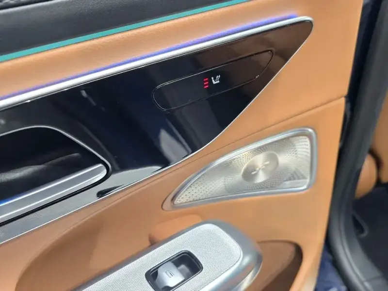 2024 Mercedes-Benz E-Класс с пробегом 65 866 км