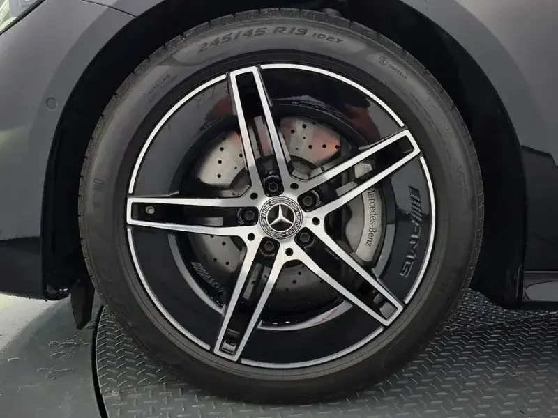 2025 Mercedes-Benz E-Класс с пробегом 4 042 км