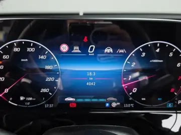2025 Mercedes-Benz E-Класс с пробегом 4 042 км