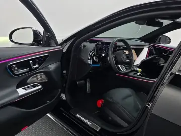 2025 Mercedes-Benz E-Класс с пробегом 4 042 км