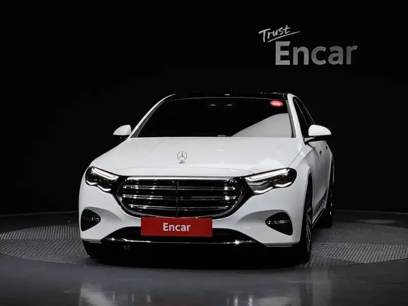2025 Mercedes-Benz E-Класс с пробегом 12 863 км