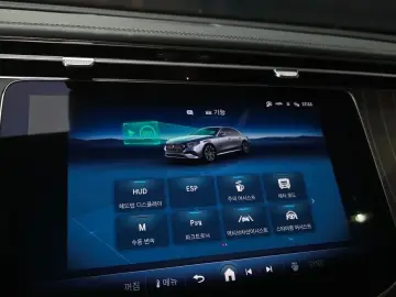 2025 Mercedes-Benz E-Класс с пробегом 12 863 км